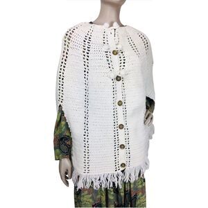 VTG 70s Ivory Knit Crochet Pom-Pom Button-Down Poncho Cape Sweater Fringe Shawl